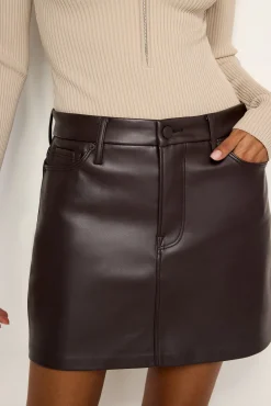 faux leather mini skirt